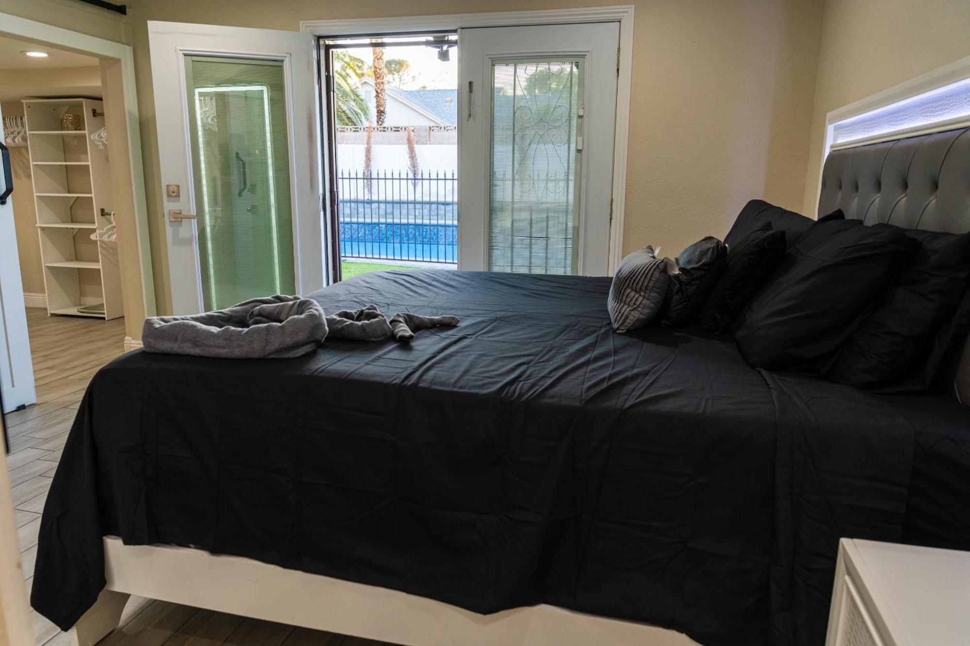 Villa Beautiful And Cozy Family House Pool And Barbecue Las Vegas