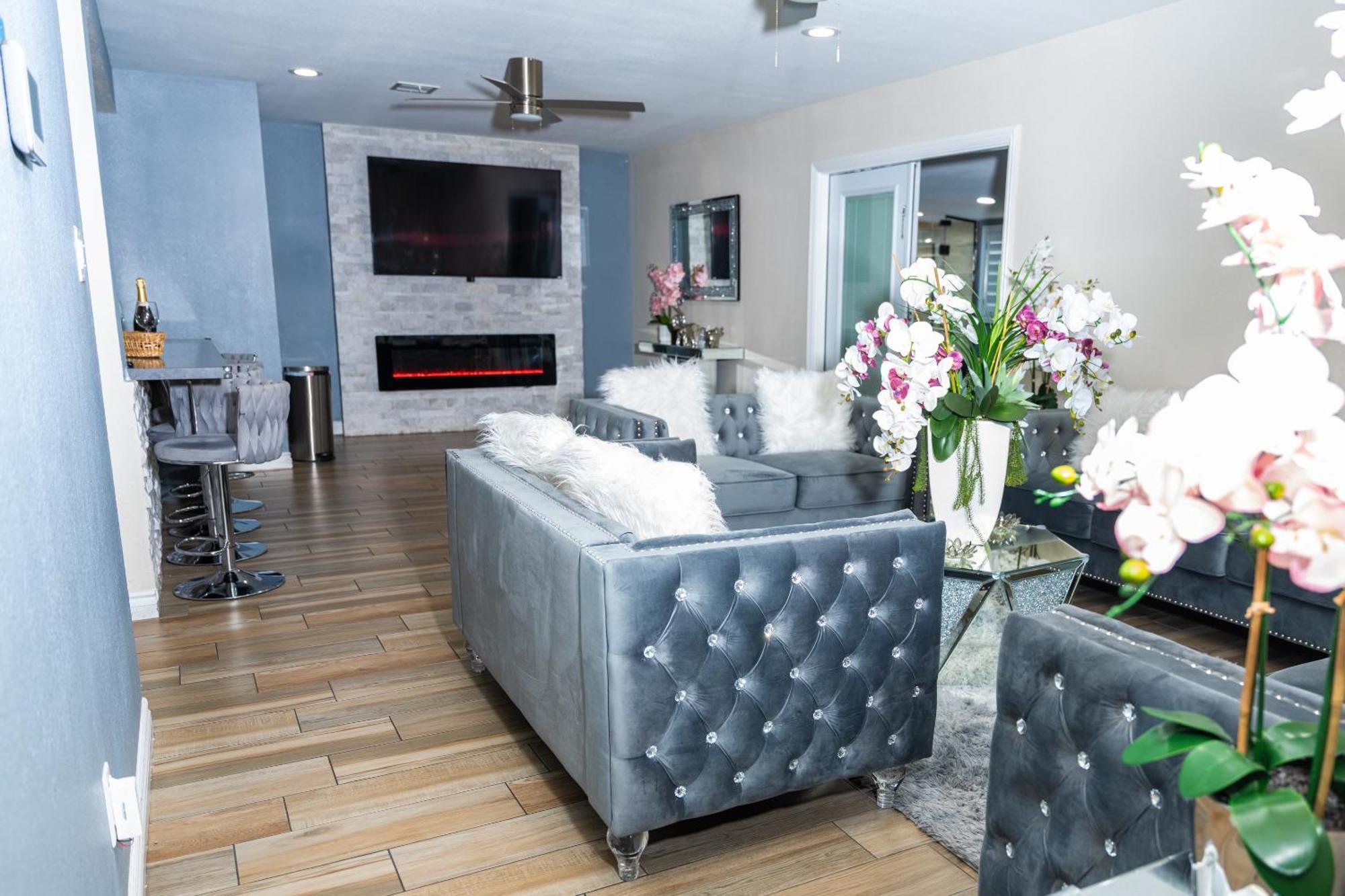 Beautiful And Cozy Family House Pool And Barbecue * Las Vegas